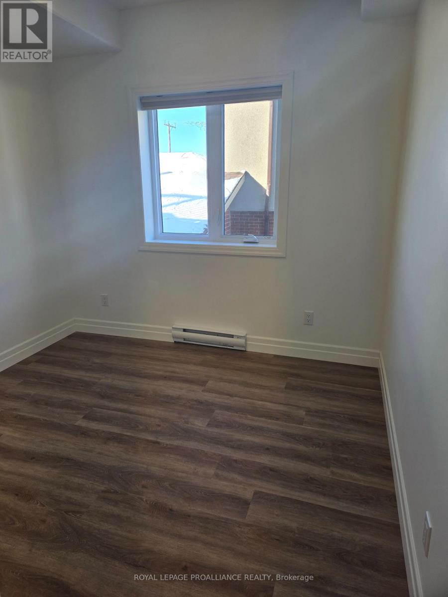 2 - 45 Heber Street, Quinte West (Trenton Ward), Ontario  K8V 1M8 - Photo 12 - X12752800