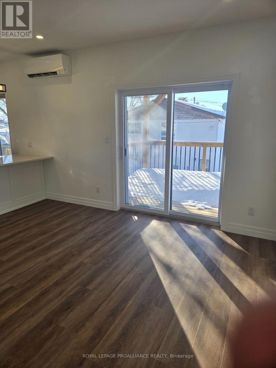 2 - 45 Heber Street, Quinte West (Trenton Ward), Ontario  K8V 1M8 - Photo 9 - X12752800