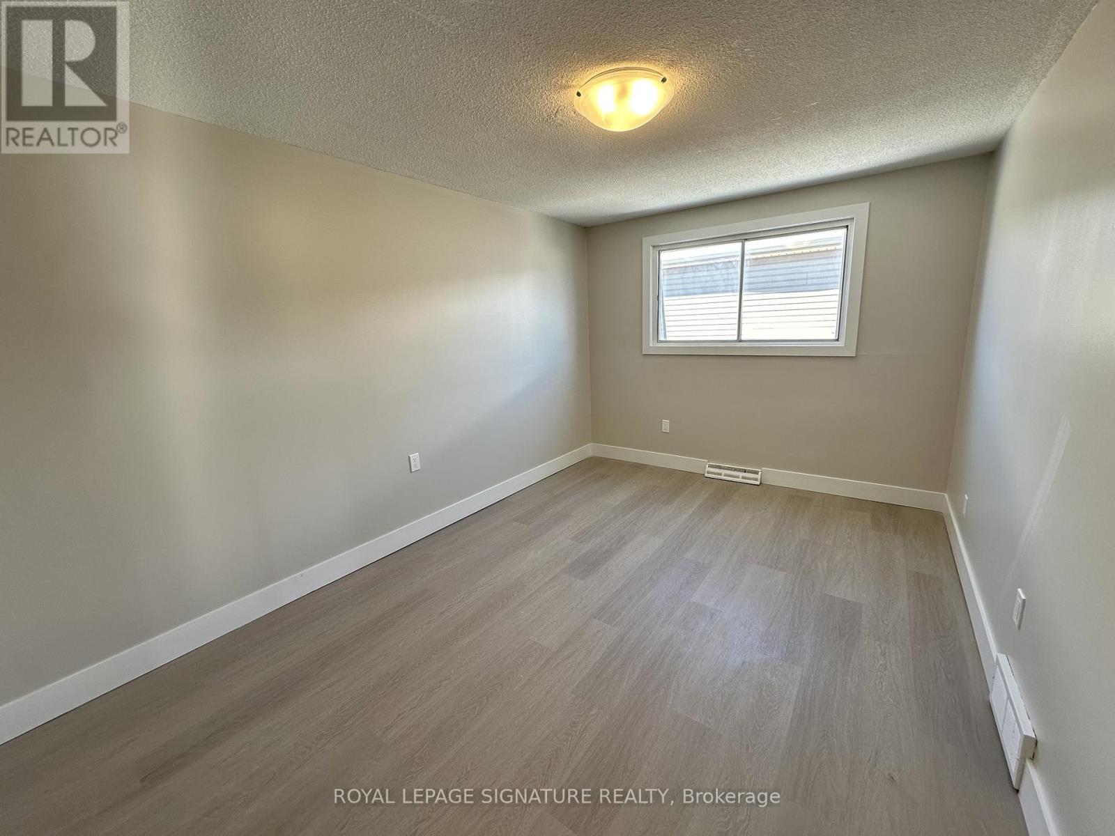 B - 107 Endicott Terrace, Welland, Ontario  L3C 5S3 - Photo 12 - X12752552