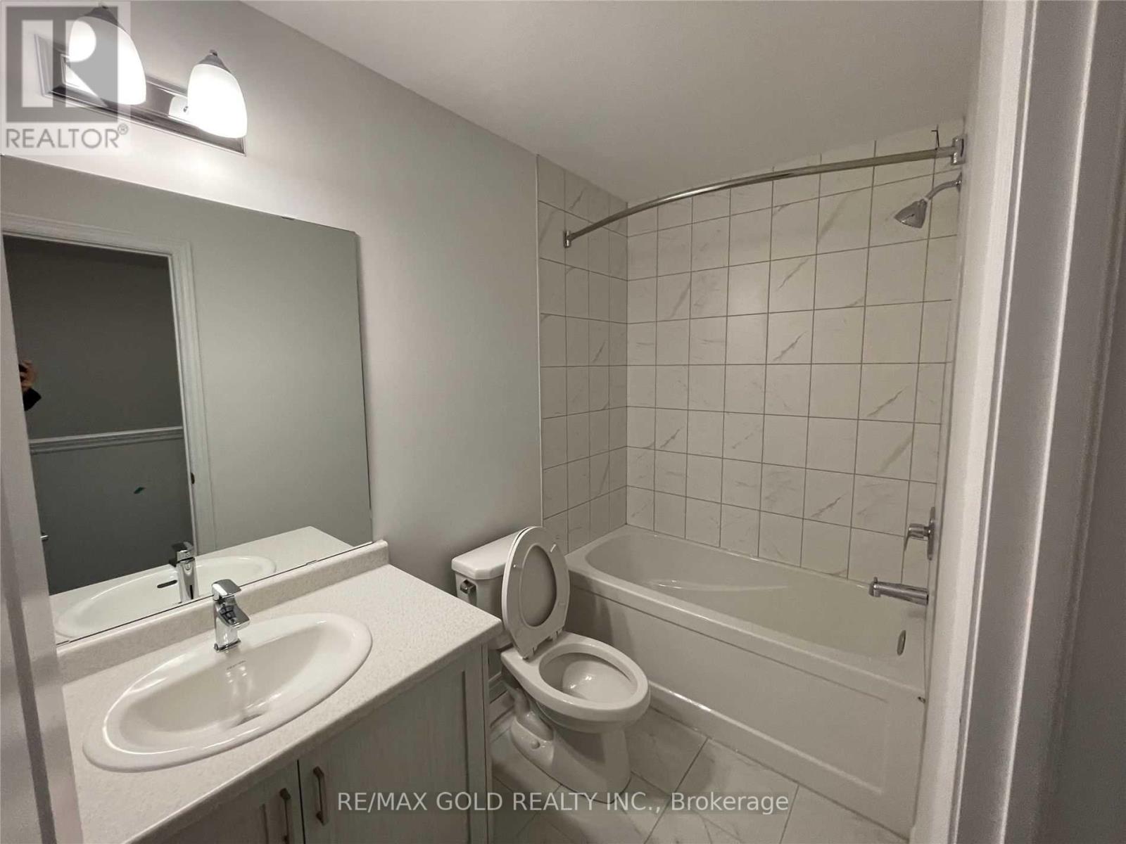 104 - 575 Woodward Avenue N, Hamilton, Ontario  L8H 0B3 - Photo 8 - X12752600