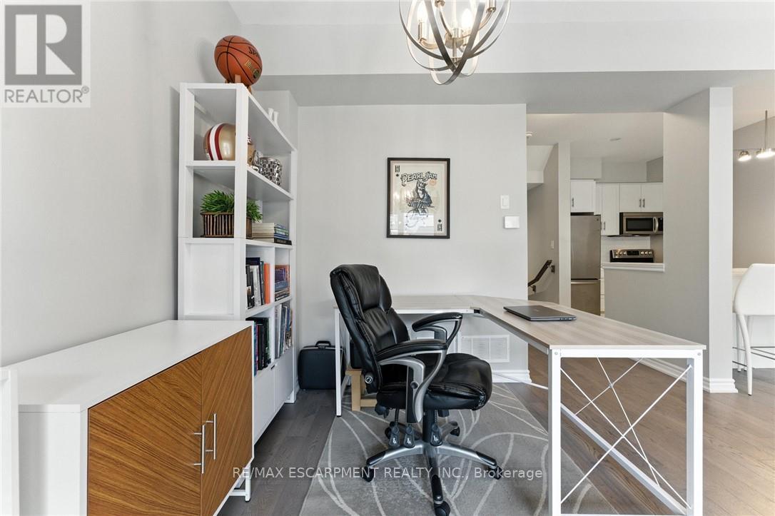 37 - 377 Glancaster Road, Hamilton, Ontario  L9G 0G4 - Photo 15 - X12752618