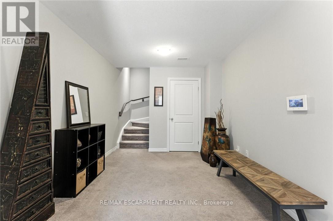 37 - 377 Glancaster Road, Hamilton, Ontario  L9G 0G4 - Photo 4 - X12752618