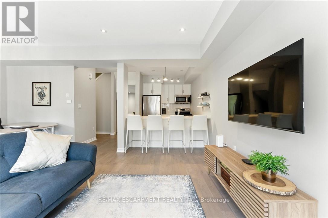 37 - 377 Glancaster Road, Hamilton, Ontario  L9G 0G4 - Photo 9 - X12752618