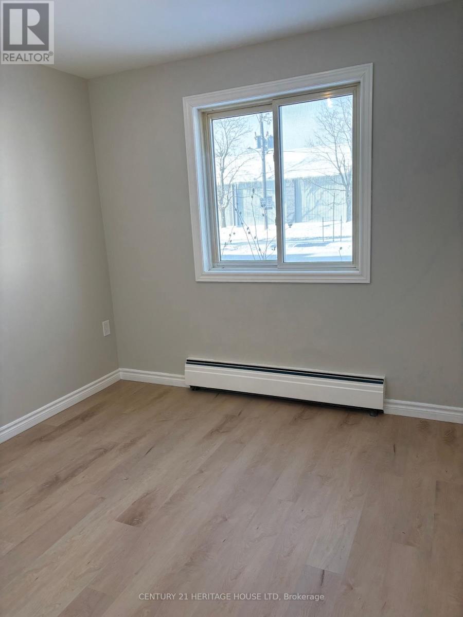 109 - 31 Parkside Drive S, St. Thomas, Ontario  N5R 3V1 - Photo 7 - X12752844