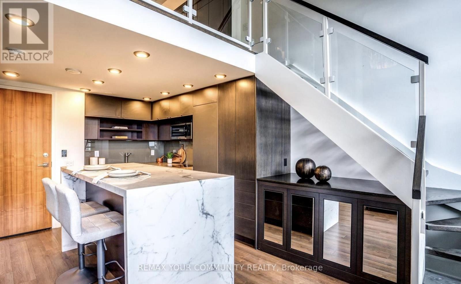 923 - 111 St. Clair Avenue W, Toronto (Yonge-St. Clair), Ontario  M4V 1N5 - Photo 4 - C12751000