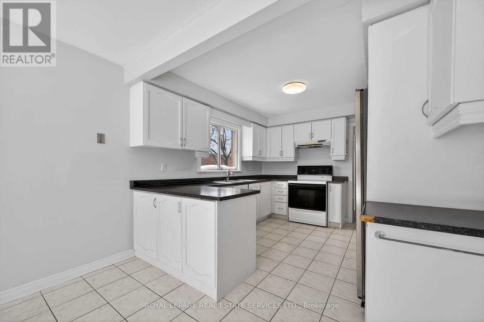 104 Inverhuron Trail, Oakville, Ontario  L6H 5Z4 - Photo 12 - W12629394