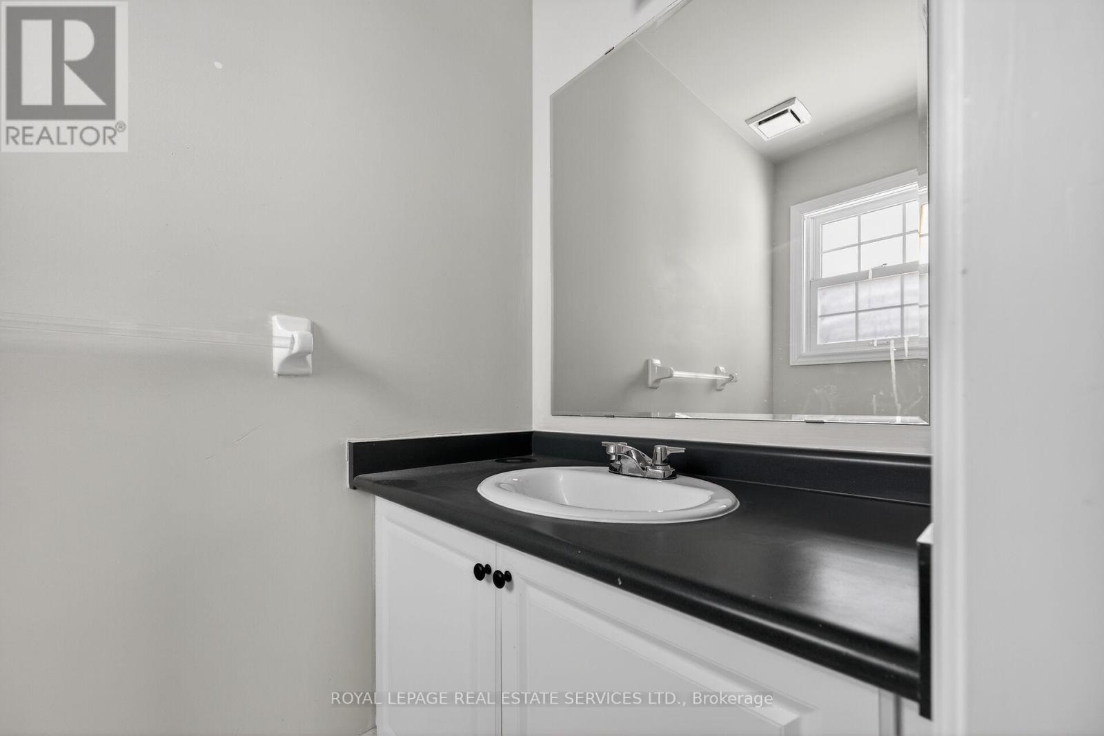 104 Inverhuron Trail, Oakville, Ontario  L6H 5Z4 - Photo 22 - W12629394