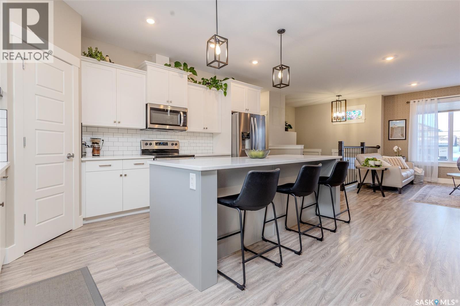 809 Weir Crescent, Warman, Saskatchewan  S0K 4S4 - Photo 10 - SK026913