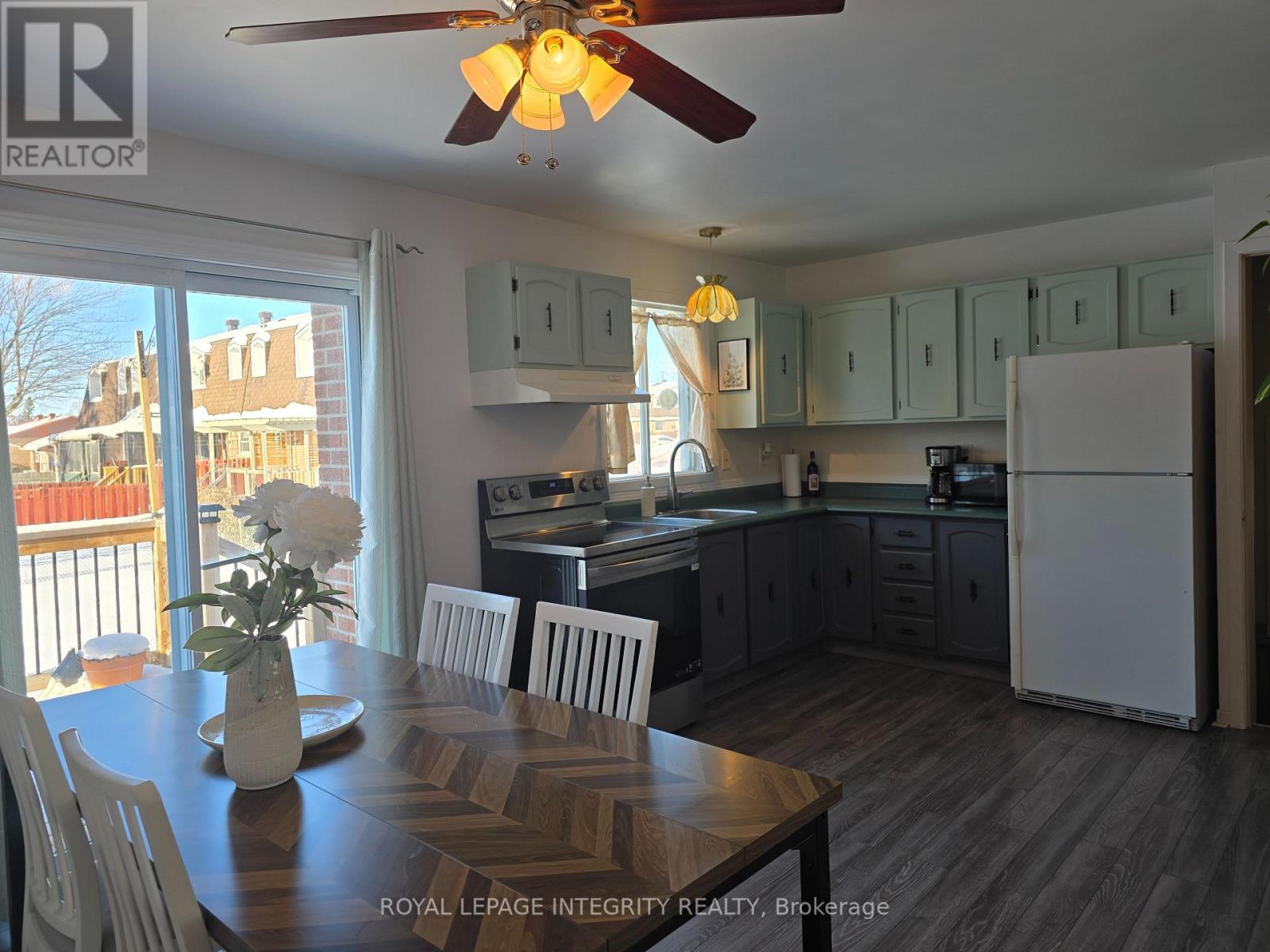 3264 Johnston Avenue, Cornwall, Ontario  K6K 1H3 - Photo 5 - X12752736