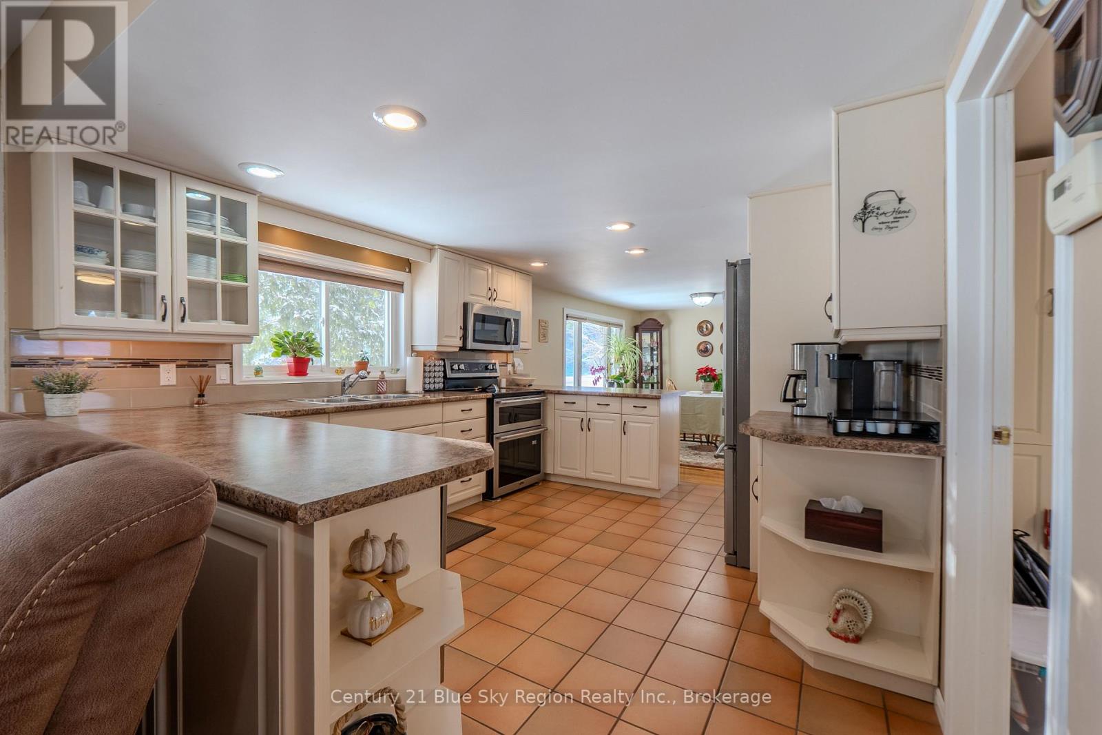 17 Sunrise Lane, Powassan, Ontario  P0H 1Z0 - Photo 11 - X12735190