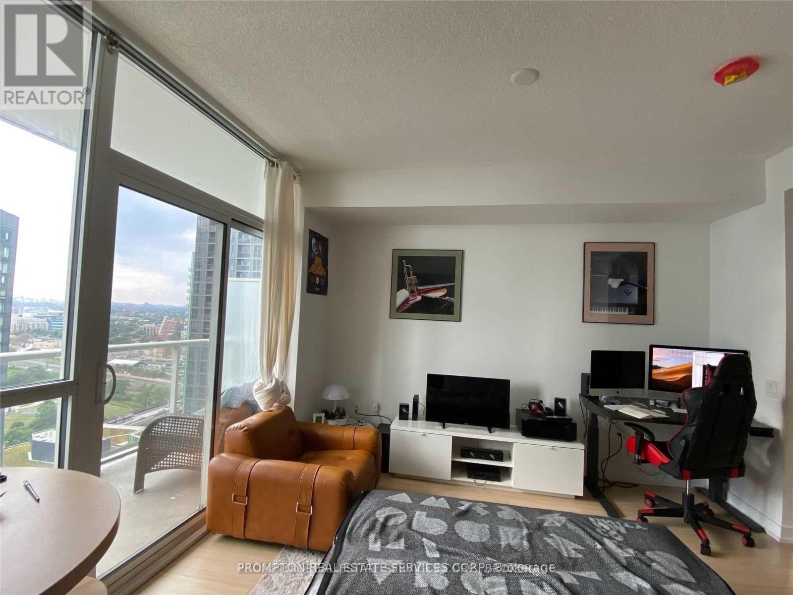 3009 - 75 Queens Wharf Road, Toronto, Ontario  M5V 0J8 - Photo 6 - C12752728