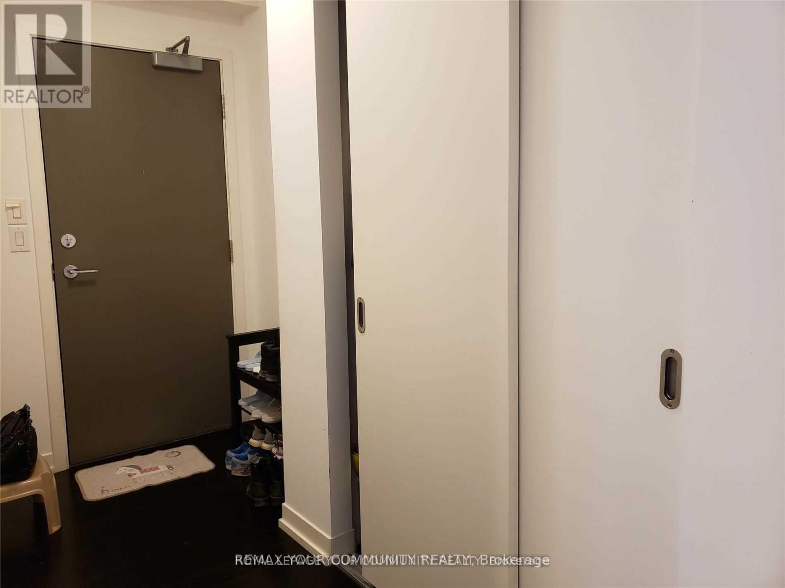 2302 - 21 Widmer Street, Toronto (Waterfront Communities), Ontario  M5V 0B8 - Photo 14 - C12752794