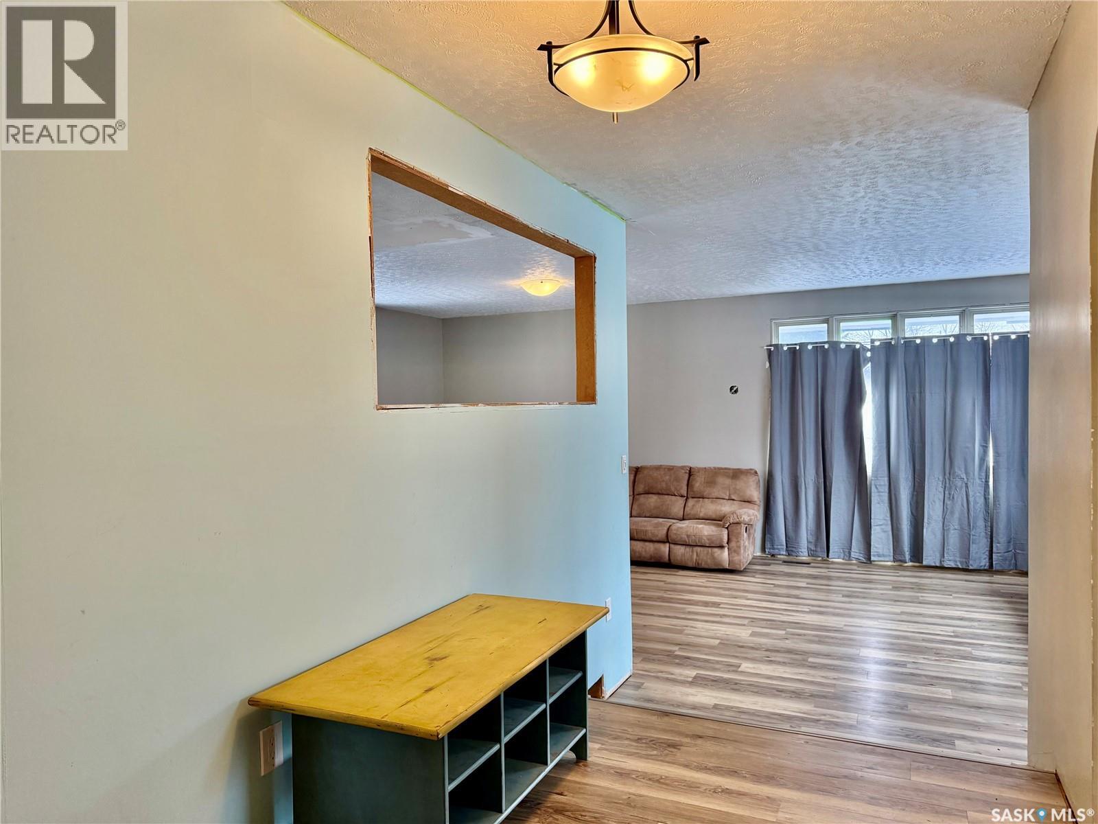 15 Willow Place, Lanigan, Saskatchewan  S0K 2M0 - Photo 4 - SK027827