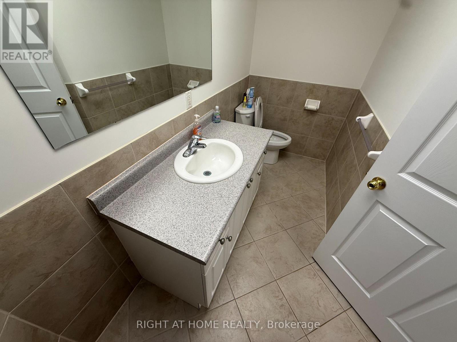 Lower - 900 15th Side Road, King, Ontario  L7B 1K5 - Photo 2 - N12752738