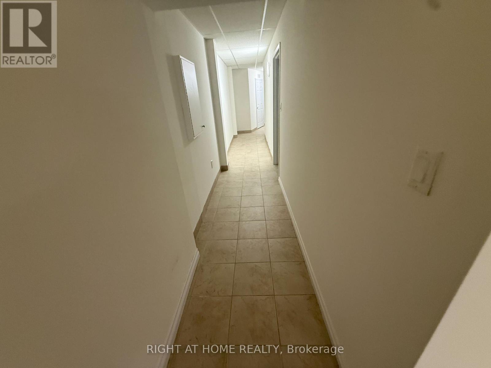 Lower - 900 15th Side Road, King, Ontario  L7B 1K5 - Photo 4 - N12752738