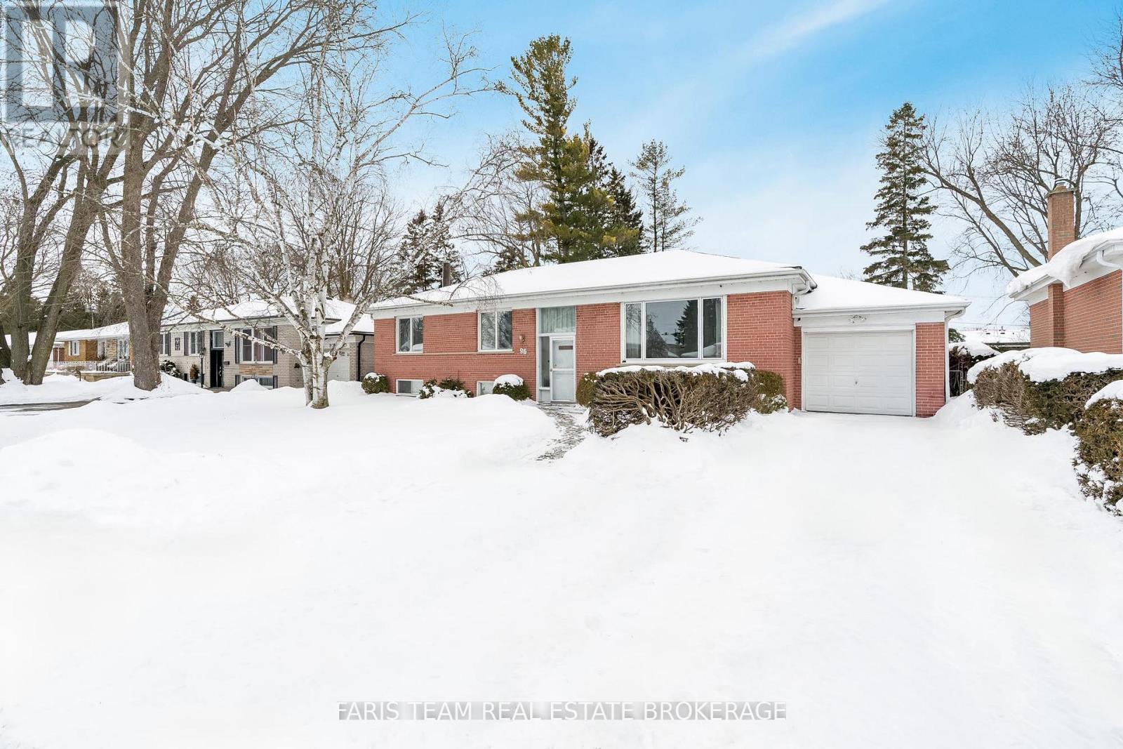 96 William Street, New Tecumseth, Ontario  L9R 1N2 - Photo 3 - N12752744