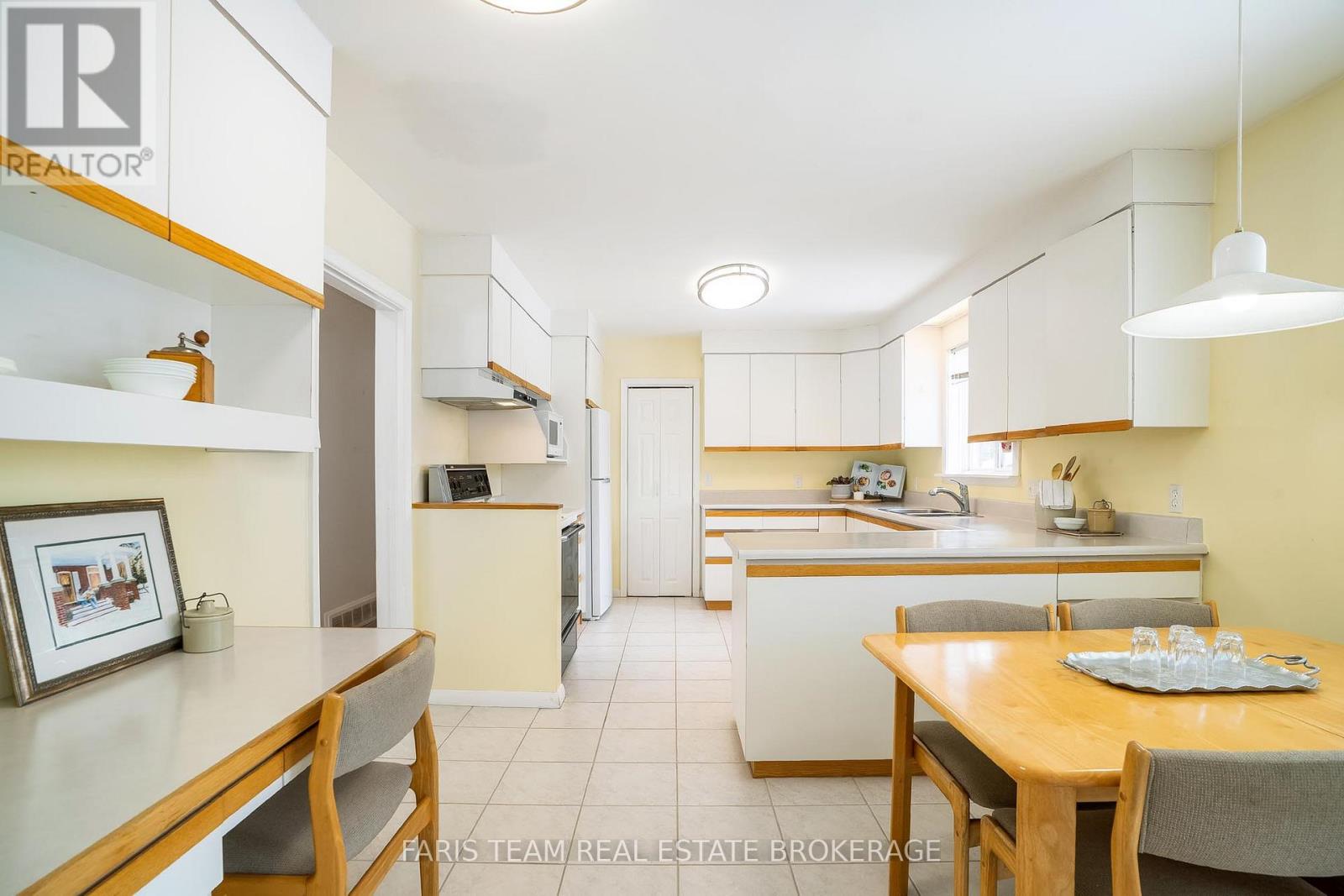 96 William Street, New Tecumseth, Ontario  L9R 1N2 - Photo 5 - N12752744