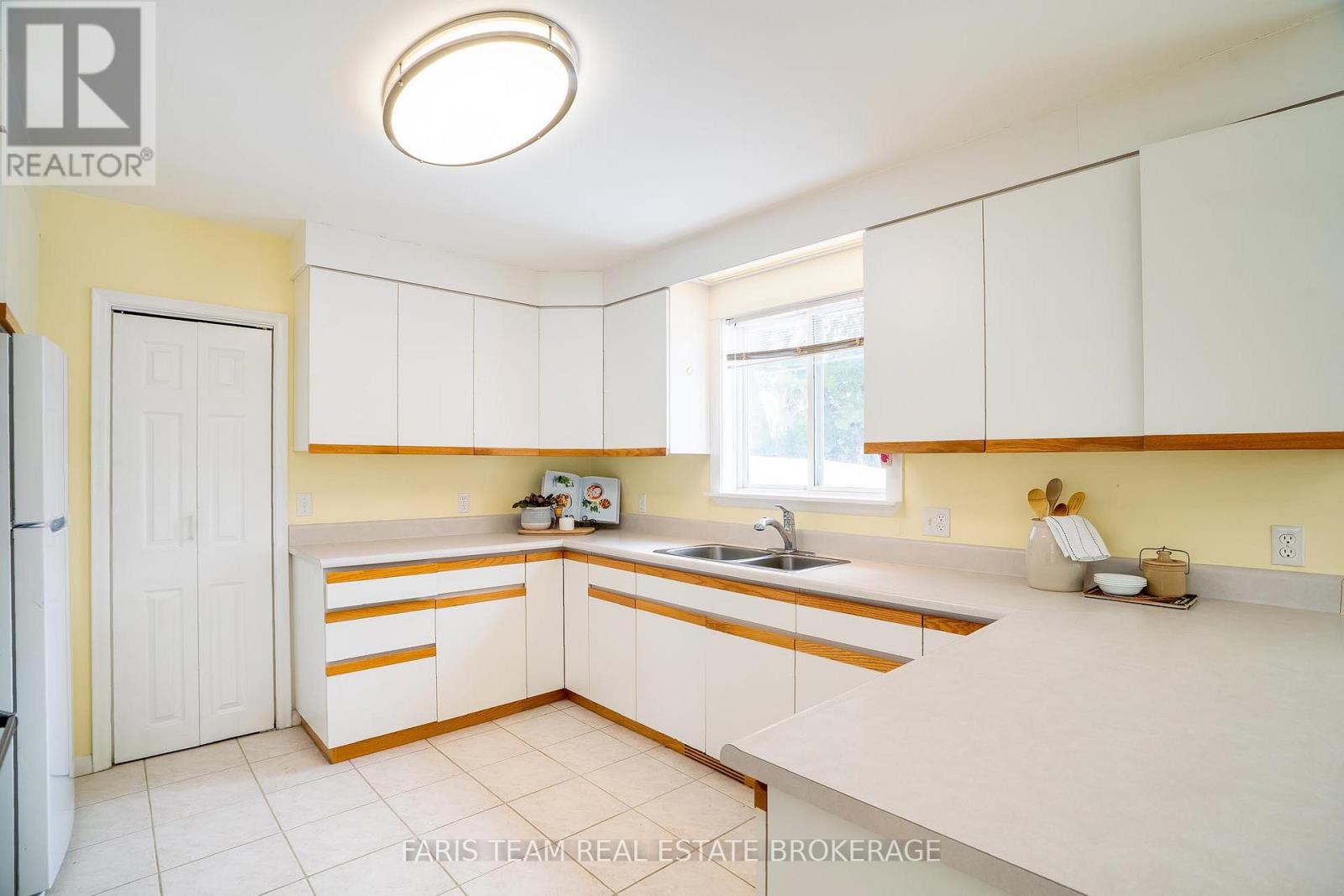 96 William Street, New Tecumseth, Ontario  L9R 1N2 - Photo 7 - N12752744