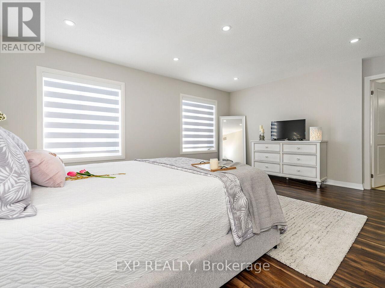 71 Donnan Drive, New Tecumseth, Ontario  L0G 1W0 - Photo 24 - N12752750