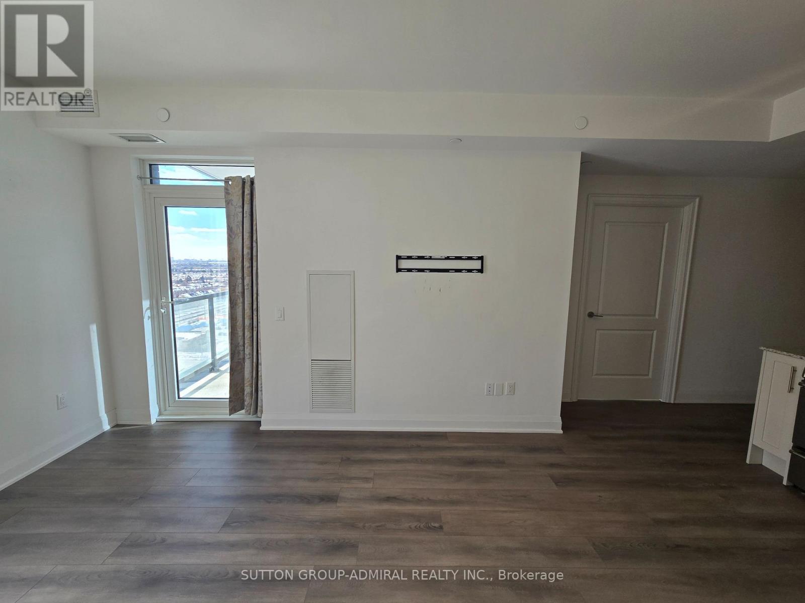 1504 - 20 Gatineau Drive, Vaughan, Ontario  L4J 0L3 - Photo 6 - N12752834