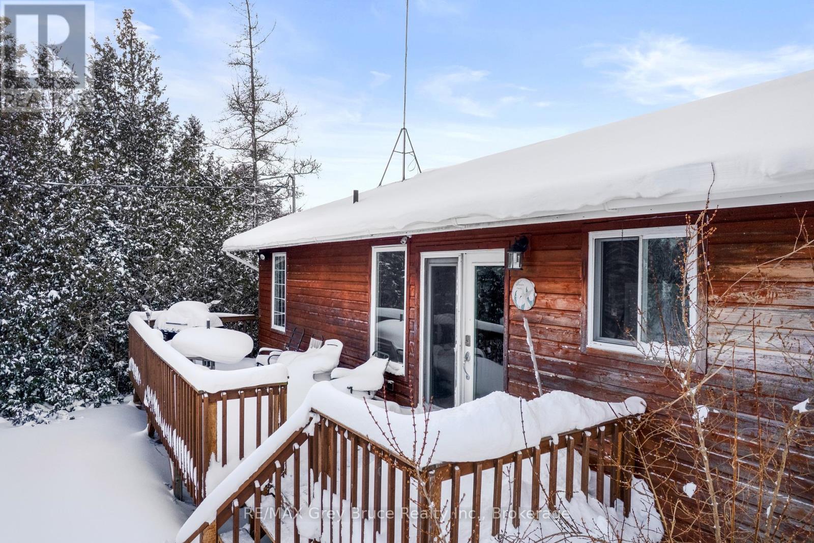 798 Dorcas Bay Road, Northern Bruce Peninsula, Ontario N0H 2R0 - Photo 13 - X12752890