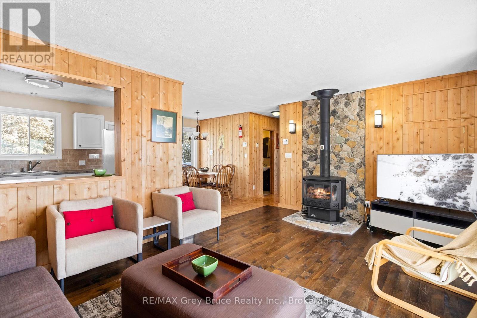 798 Dorcas Bay Road, Northern Bruce Peninsula, Ontario N0H 2R0 - Photo 22 - X12752890