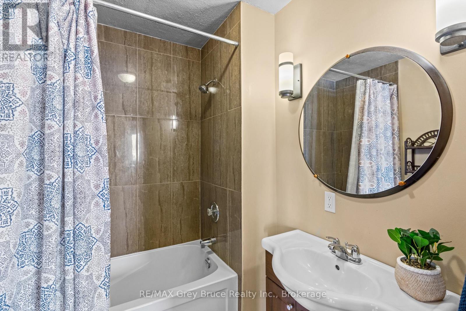 798 Dorcas Bay Road, Northern Bruce Peninsula, Ontario N0H 2R0 - Photo 28 - X12752890