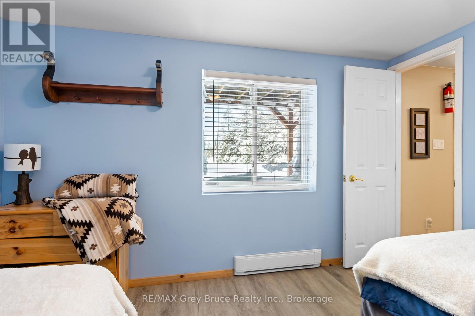 798 Dorcas Bay Road, Northern Bruce Peninsula, Ontario N0H 2R0 - Photo 34 - X12752890