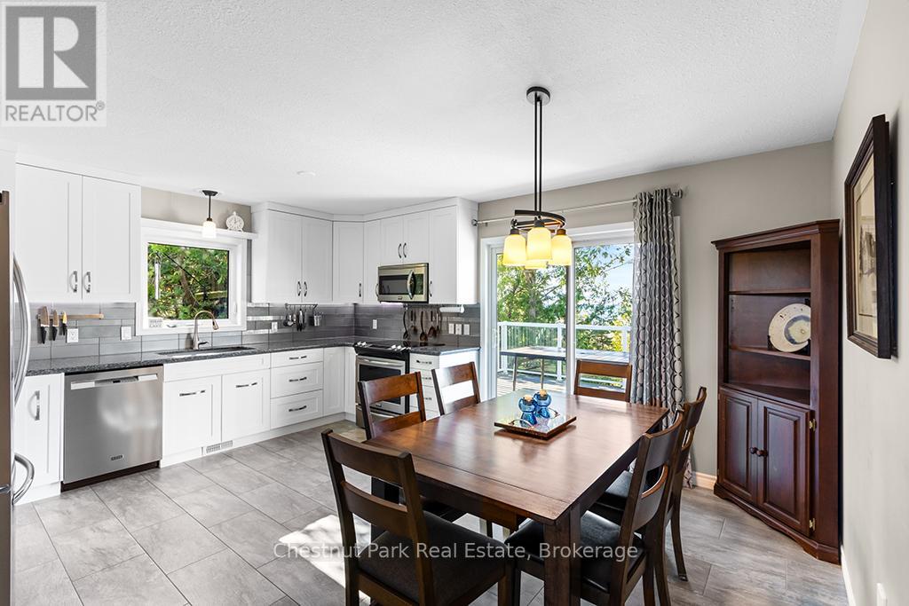 45 Pedwell Drive, Northern Bruce Peninsula, Ontario  N0H 2R0 - Photo 12 - X12752980