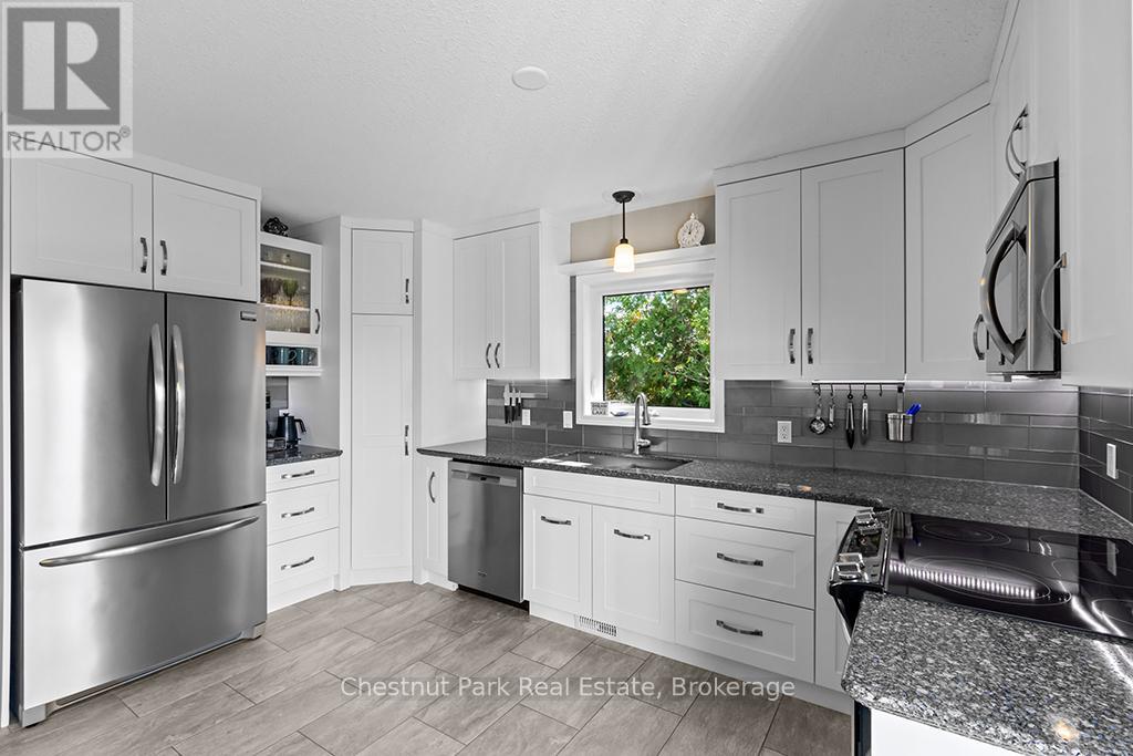 45 Pedwell Drive, Northern Bruce Peninsula, Ontario  N0H 2R0 - Photo 13 - X12752980