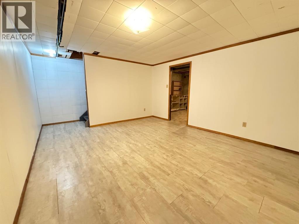 27, 441 Switzer Drive, Hinton, Alberta  T7V 1Z7 - Photo 18 - A2267409