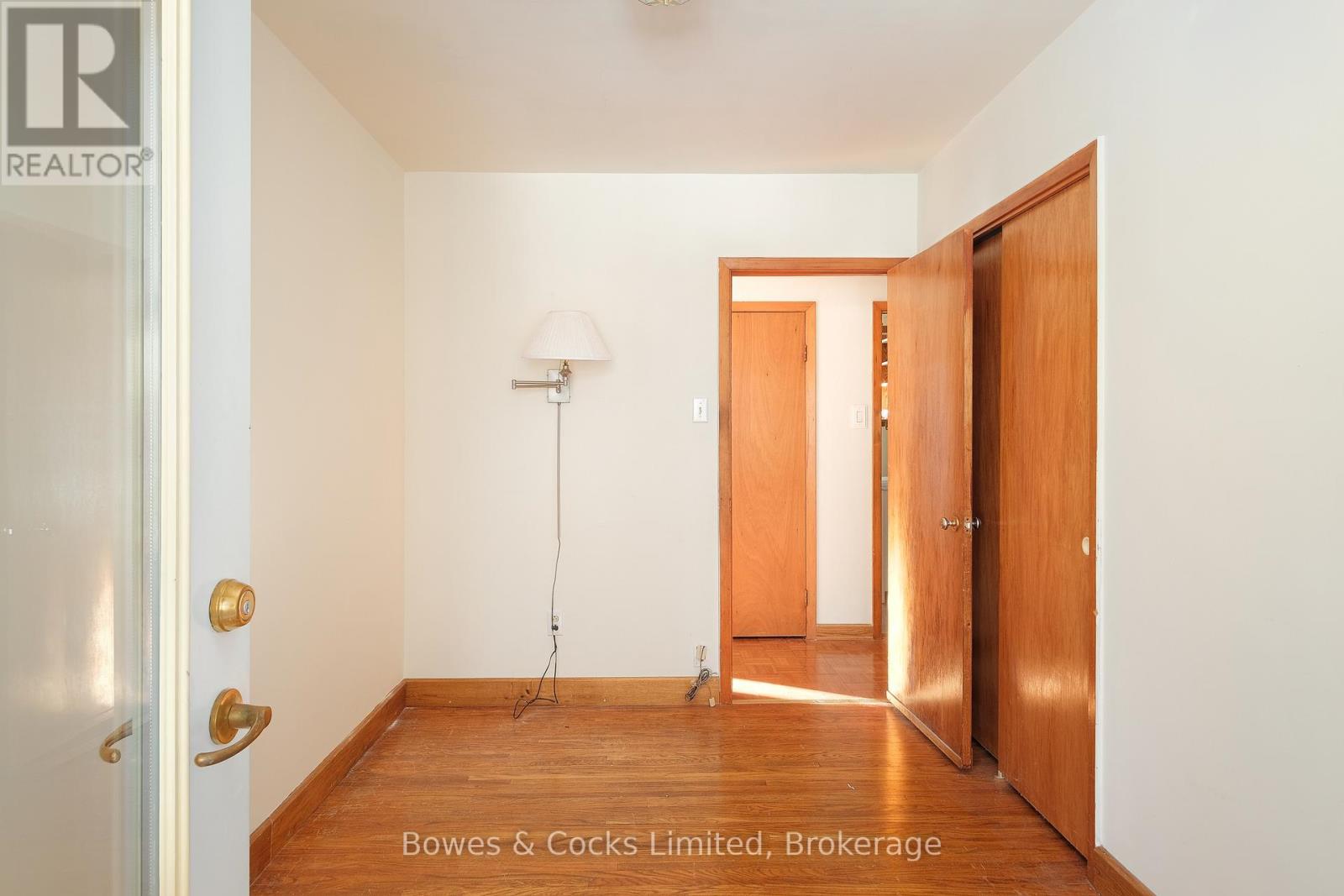 1227 Algonquin Boulevard, Peterborough (Northcrest Ward 5), Ontario  K9H 6N1 - Photo 13 - X12753074