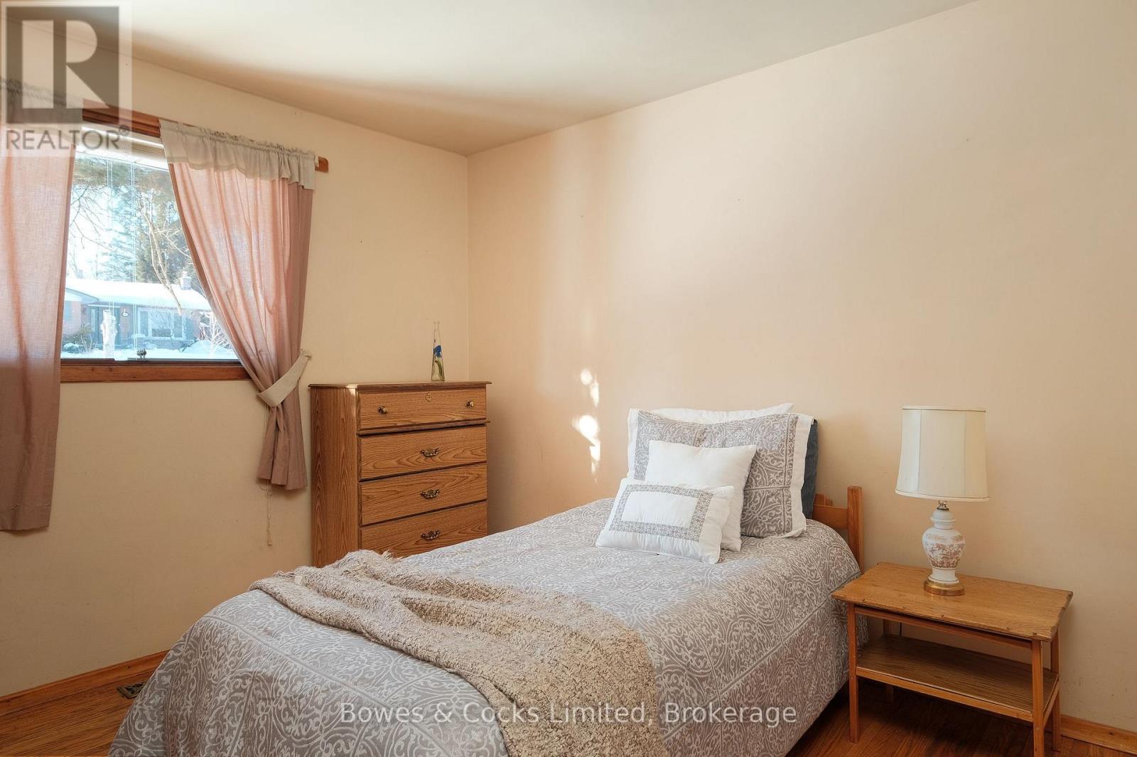 1227 Algonquin Boulevard, Peterborough (Northcrest Ward 5), Ontario  K9H 6N1 - Photo 14 - X12753074