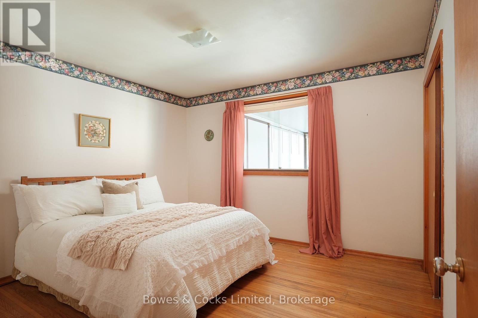 1227 Algonquin Boulevard, Peterborough (Northcrest Ward 5), Ontario  K9H 6N1 - Photo 7 - X12753074