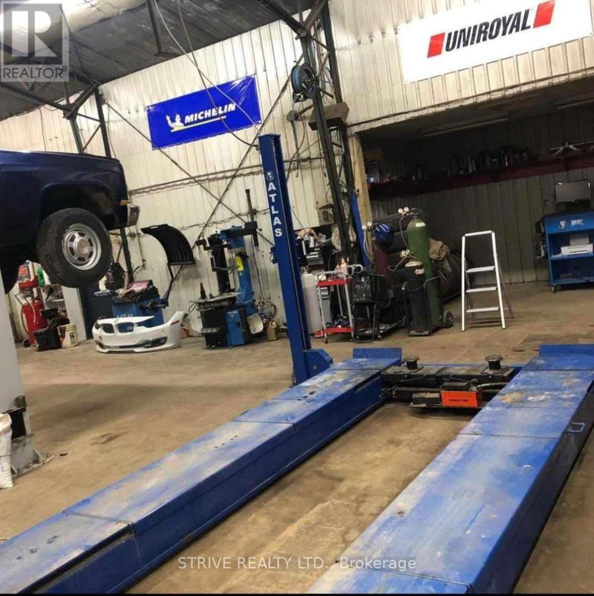 605 On-7 Street, Kawartha Lakes, Ontario  K0M 2M0 - Photo 8 - X12753108