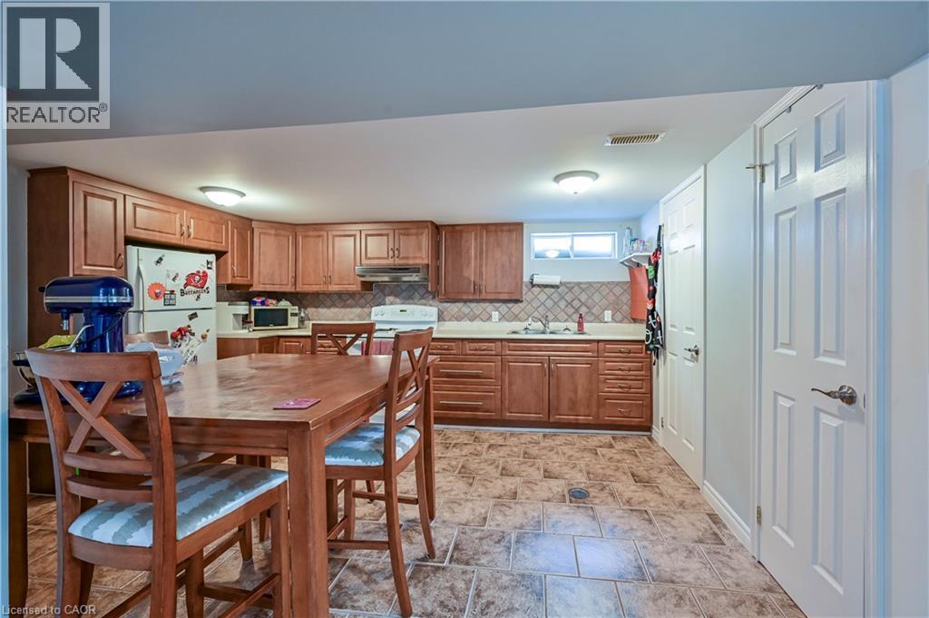 73 Barwood Crescent, Kitchener, Ontario  N2E 1T9 - Photo 33 - 40799198