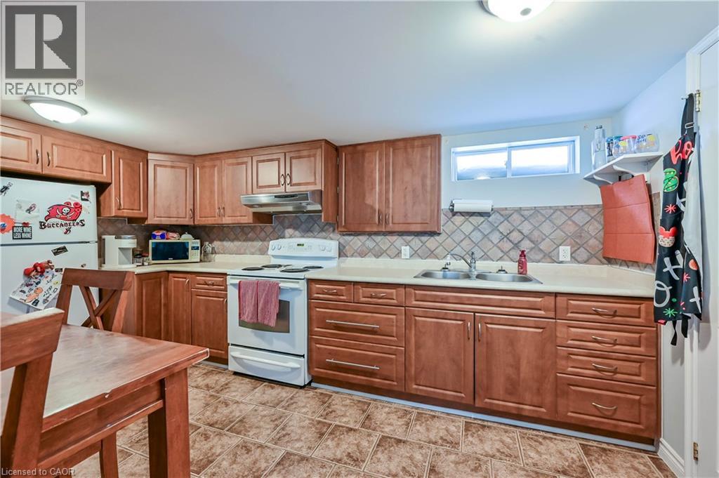 73 Barwood Crescent, Kitchener, Ontario  N2E 1T9 - Photo 34 - 40799198