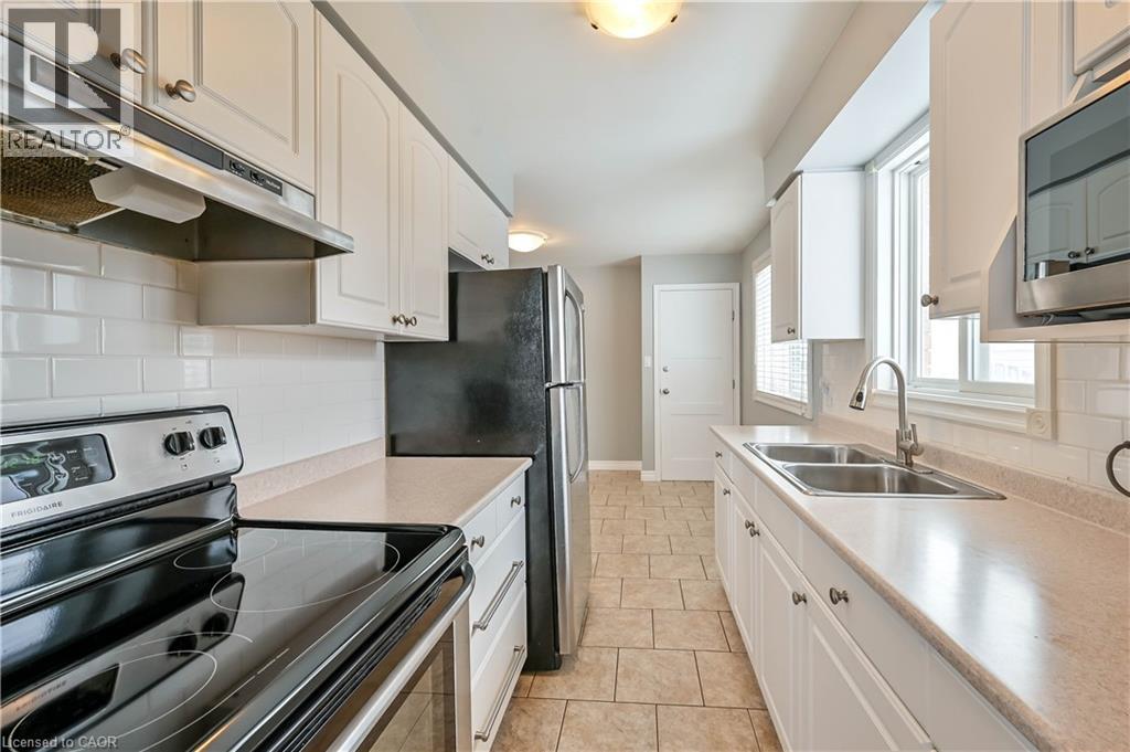 73 Barwood Crescent, Kitchener, Ontario  N2E 1T9 - Photo 8 - 40799198