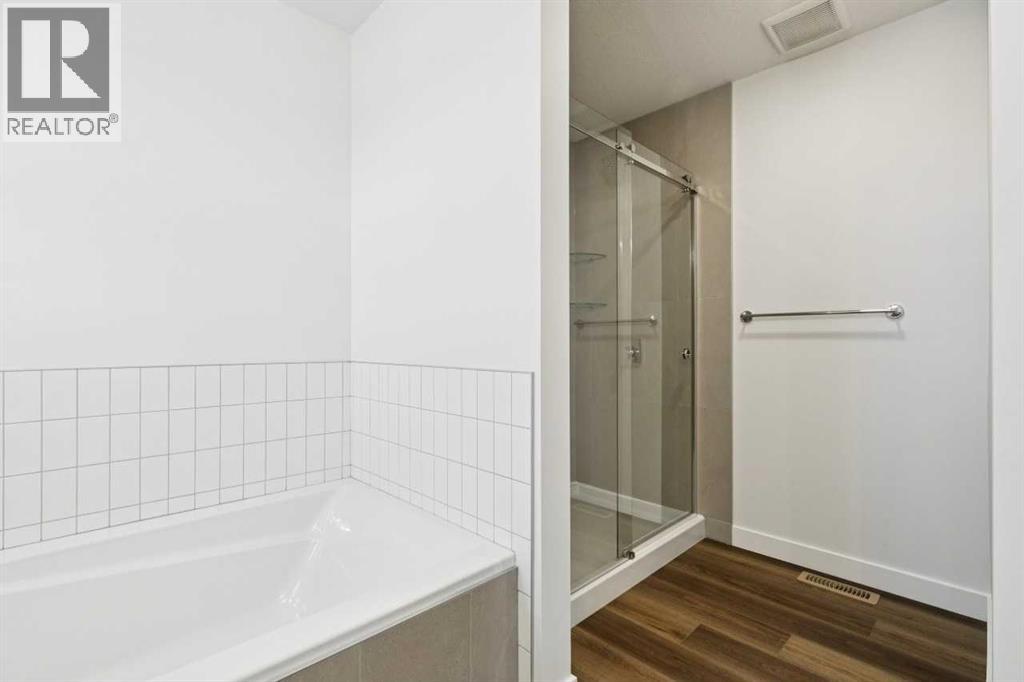 54 Creekstone Common Sw, Calgary, Alberta  T2X 6H4 - Photo 35 - A2281399