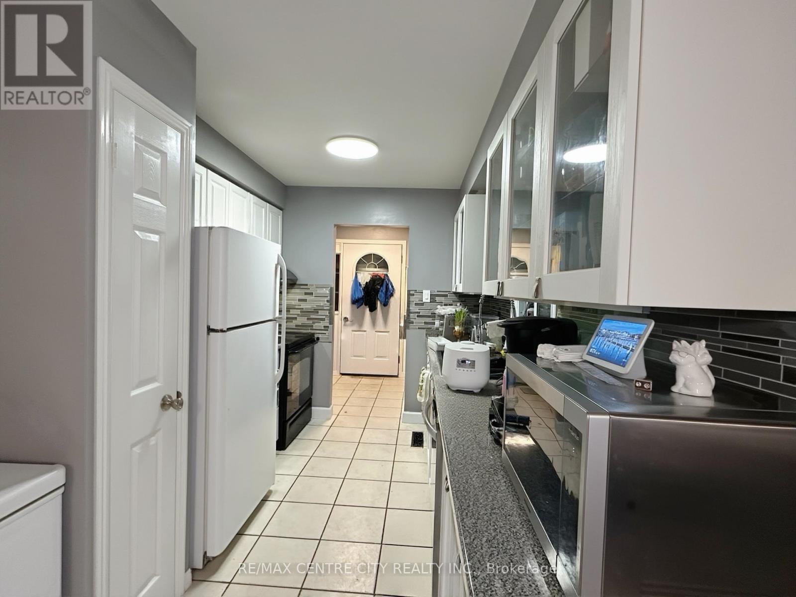 18 Corinth Court, London East, Ontario  N5Y 5A8 - Photo 13 - X12752898