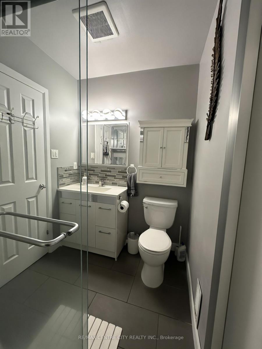 18 Corinth Court, London East, Ontario  N5Y 5A8 - Photo 6 - X12752898