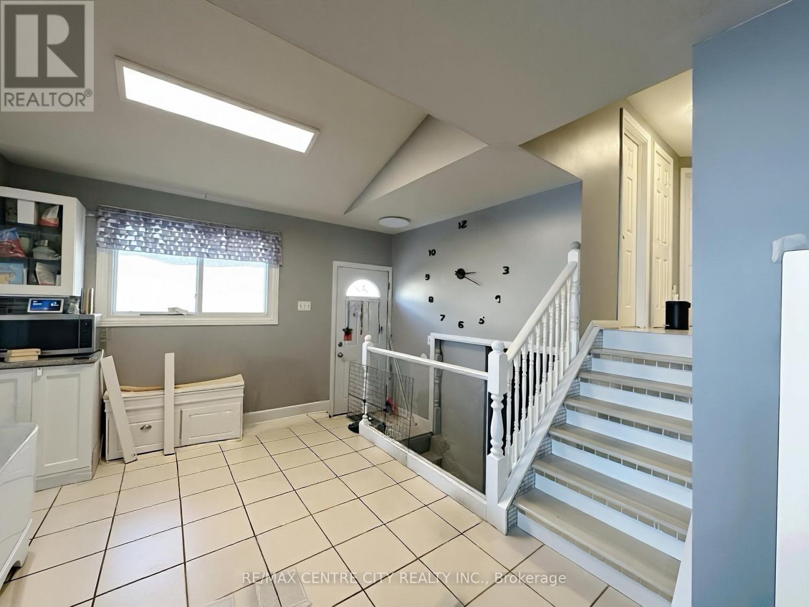 18 Corinth Court, London East, Ontario  N5Y 5A8 - Photo 7 - X12752898