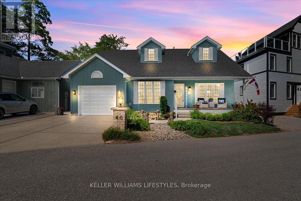 40 LAKESIDE CIRCLE, Lambton Shores, Ontario