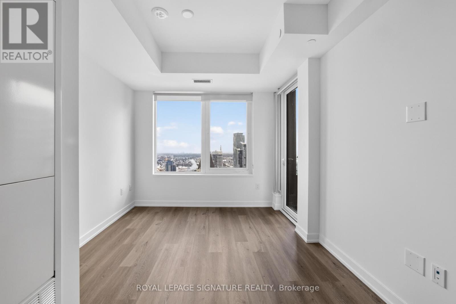 4707 - 395 Square One Drive, Mississauga, Ontario  L5B 0P6 - Photo 13 - W12752716