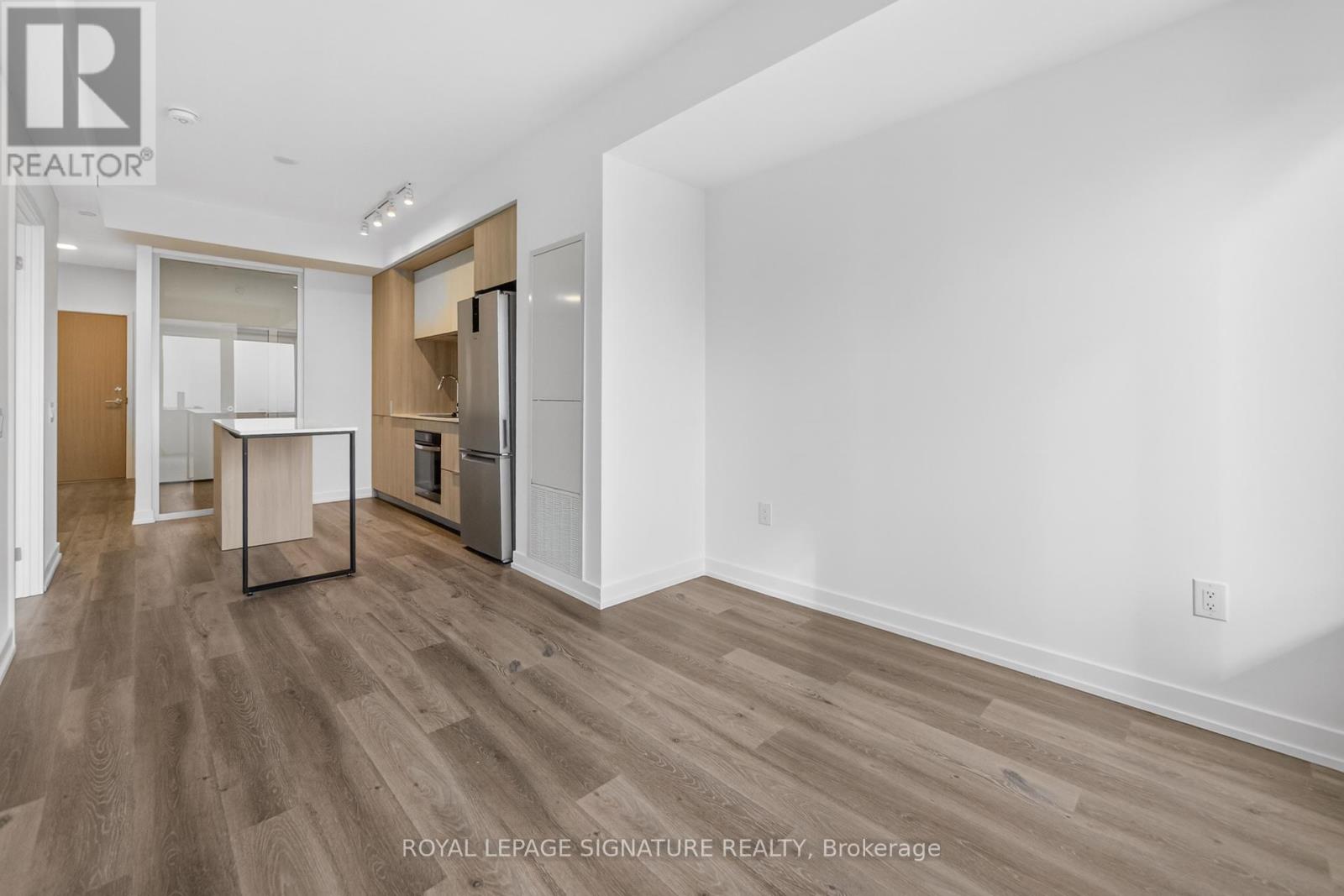 4707 - 395 Square One Drive, Mississauga, Ontario  L5B 0P6 - Photo 17 - W12752716