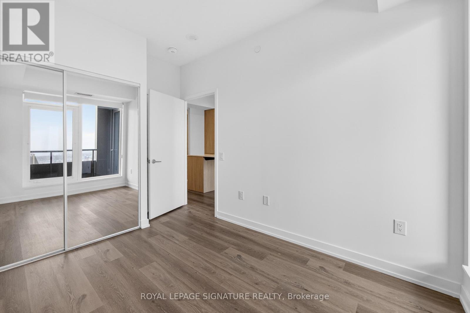 4707 - 395 Square One Drive, Mississauga, Ontario  L5B 0P6 - Photo 20 - W12752716