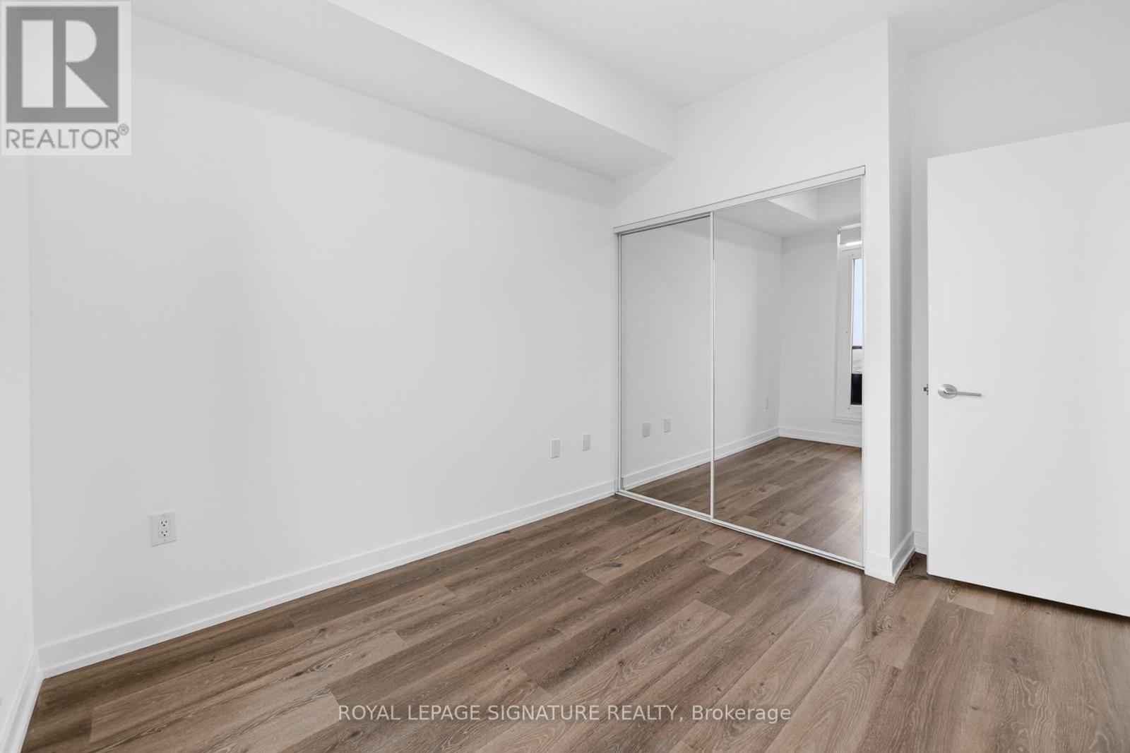 4707 - 395 Square One Drive, Mississauga, Ontario  L5B 0P6 - Photo 21 - W12752716