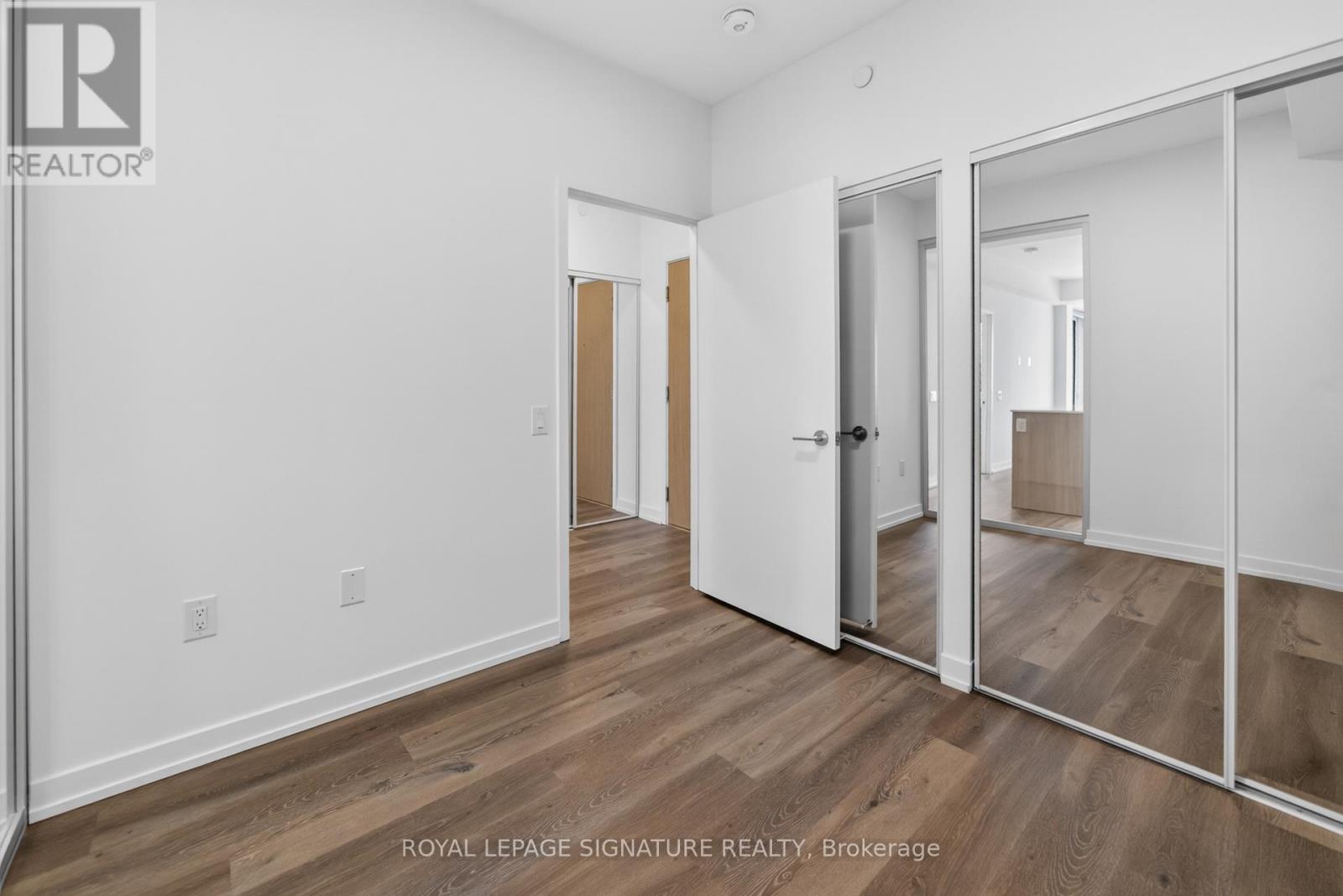 4707 - 395 Square One Drive, Mississauga, Ontario  L5B 0P6 - Photo 22 - W12752716