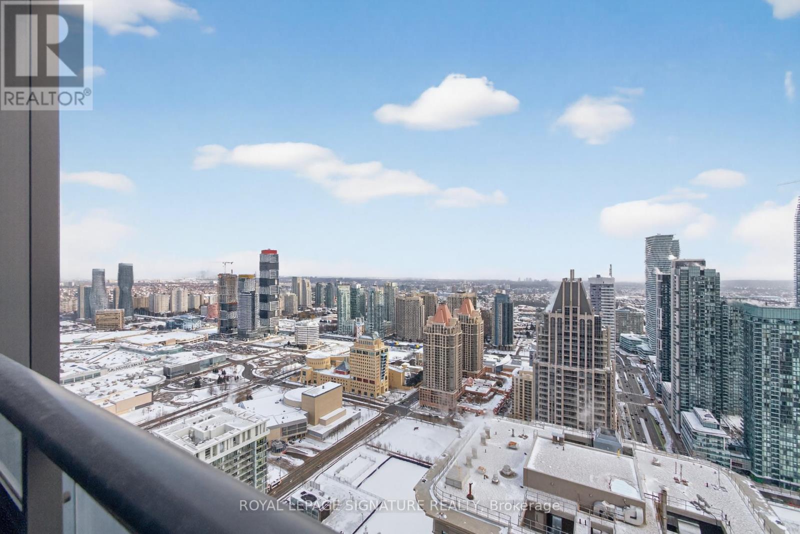 4707 - 395 Square One Drive, Mississauga, Ontario  L5B 0P6 - Photo 28 - W12752716