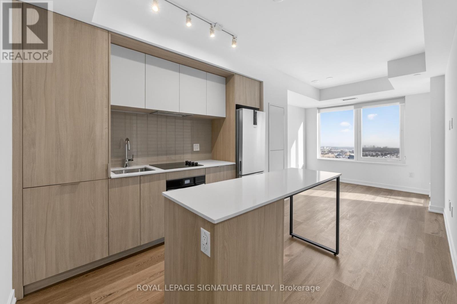 4707 - 395 Square One Drive, Mississauga, Ontario  L5B 0P6 - Photo 8 - W12752716